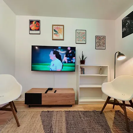 Confort Et Verdure 2 Pieces Moderne Avec Parking A By Immo Kit Διαμέρισμα