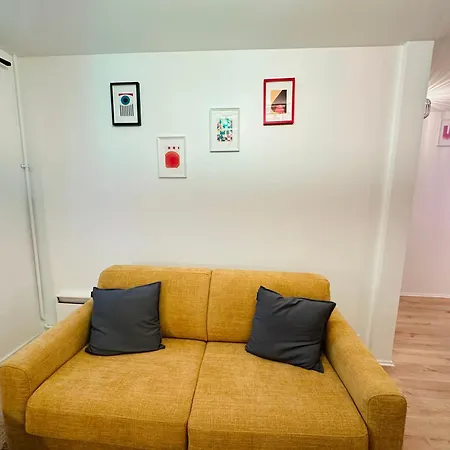 Confort Et Verdure 2 Pieces Moderne Avec Parking A By Immo Kit Daire *