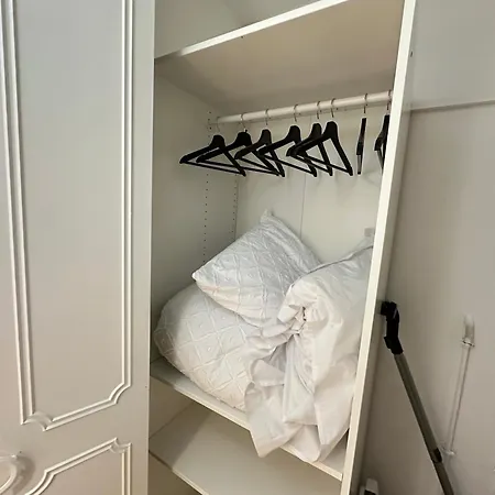 Confort Et Verdure 2 Pieces Moderne Avec Parking A By Immo Kit Διαμέρισμα *